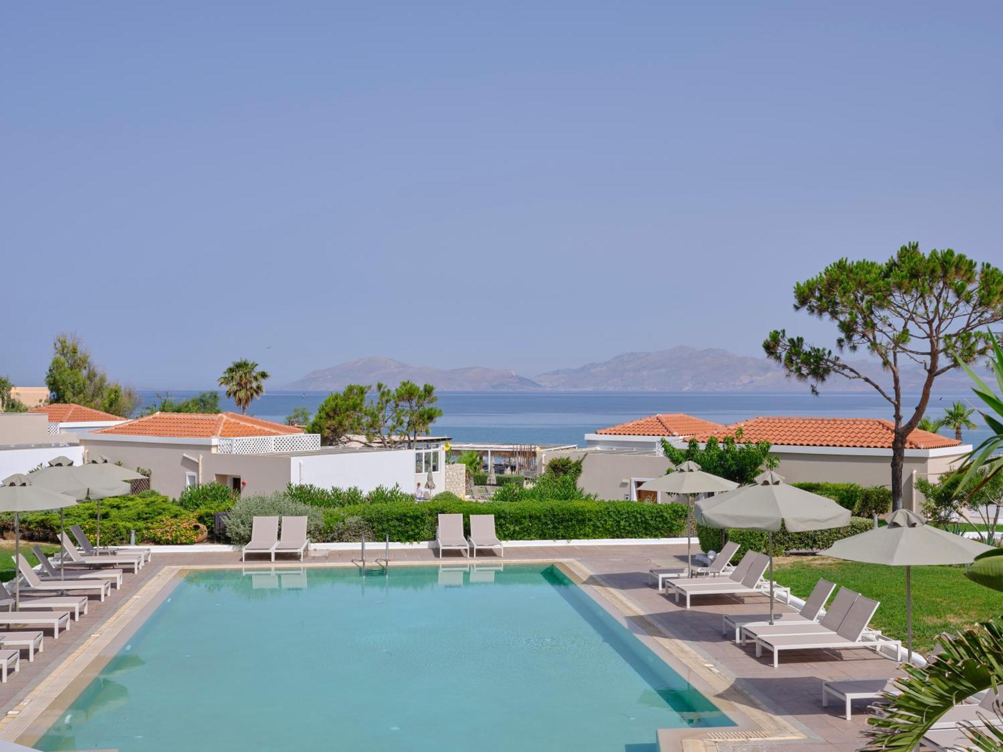 Atlantica Marmari Palace Мастрихари Екстериор снимка